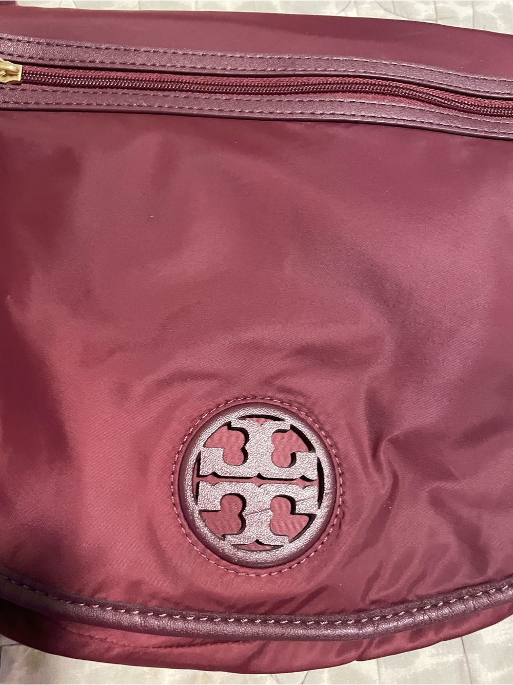 EUC Tory Burch Maroon Nylon Crossbody Bag - Picture 2 of 7